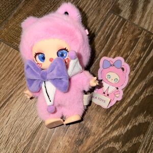 Liila's Lucky Cat Honeyland Enchantment blind box plush toy.